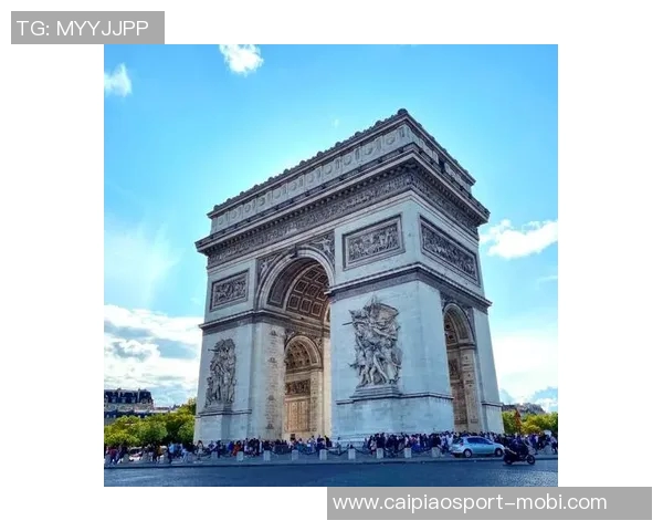 纳赛尔盛赞巴黎六冠荣耀共同庆祝历史性成就的自豪时刻